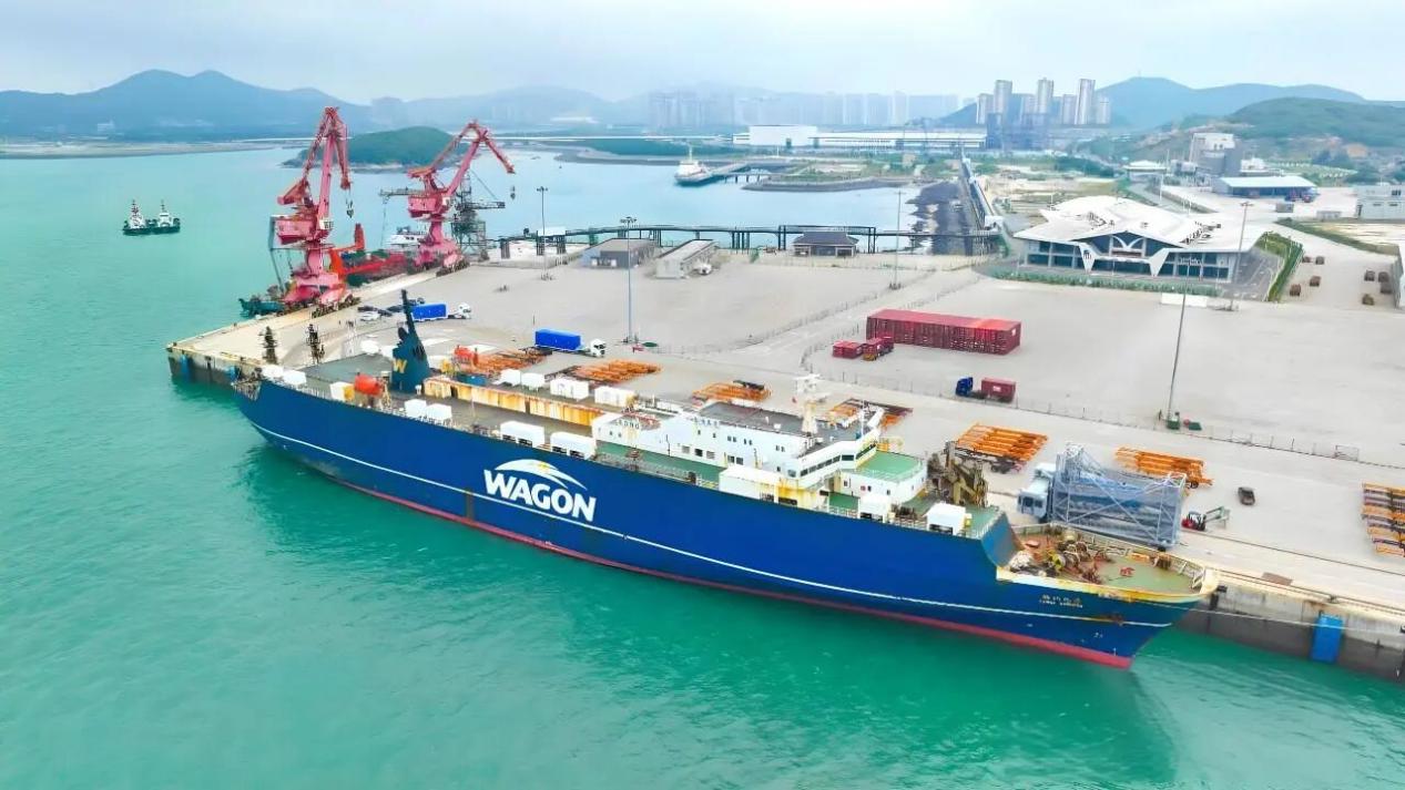 “台北快轮”自平潭至台北港货运直航最短航程仅需5.5小时,“夕发朝至”“准班准点”的海运通道实现了“海运成本,空运速度”。平潭融媒体中心供图