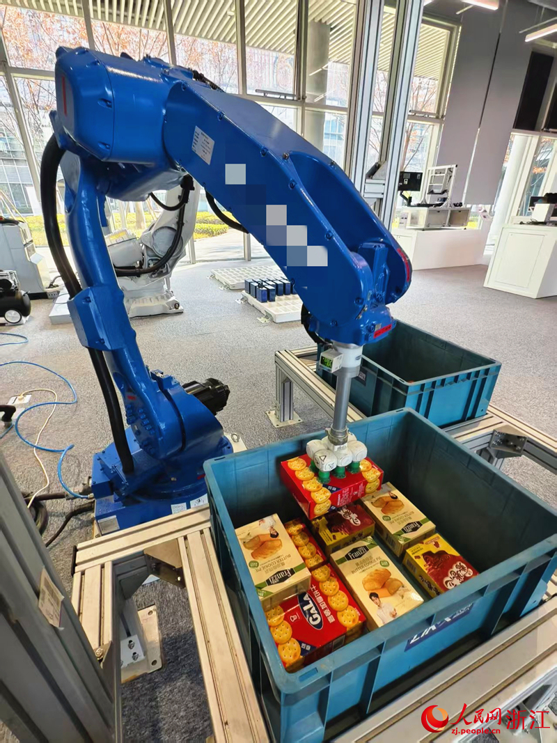 װ���ˡ��۾������������˽����һ�Ļ���������š����������� ��������